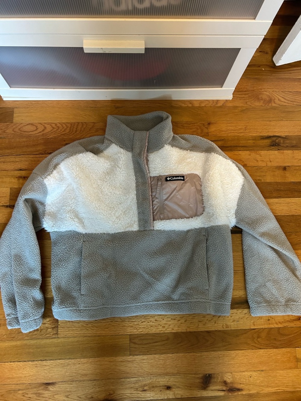 Women’s Columbia size XL fleece